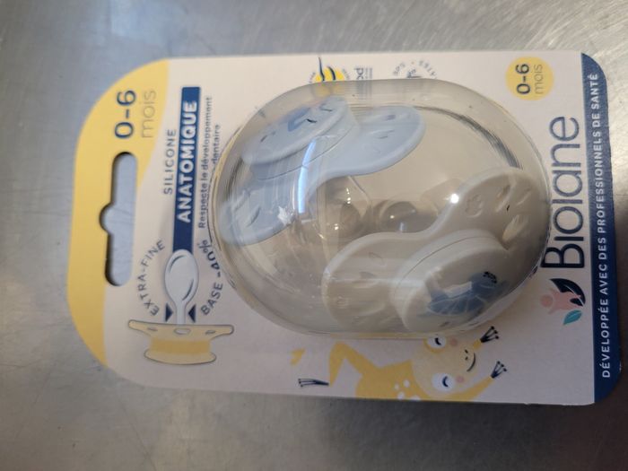 Biolane 6 Tétines anatomiques animaux - Sucettes extra-fines - 0 à 6 mois - photo numéro 8