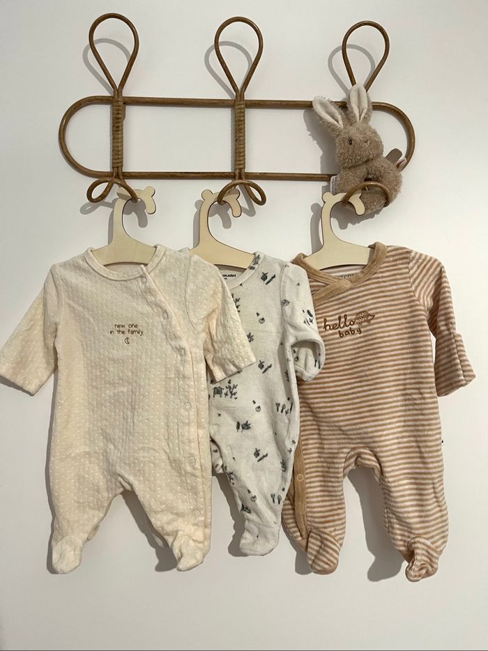 Lot 3 pyjamas naissance