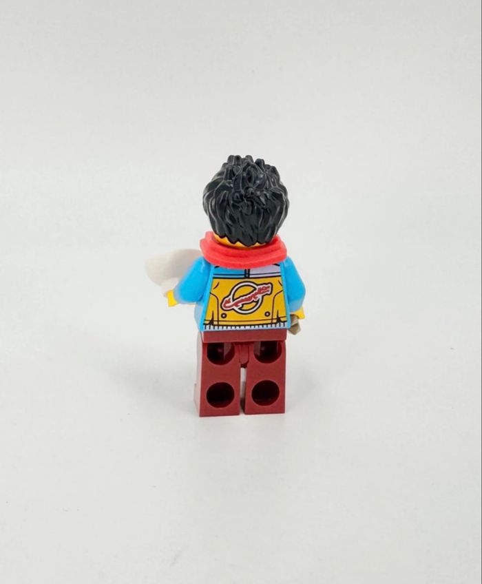 Lego Figurines Nouvel An Chinois : Père de famille muni de la vaisselle traditionnelle- NEUF - photo numéro 3