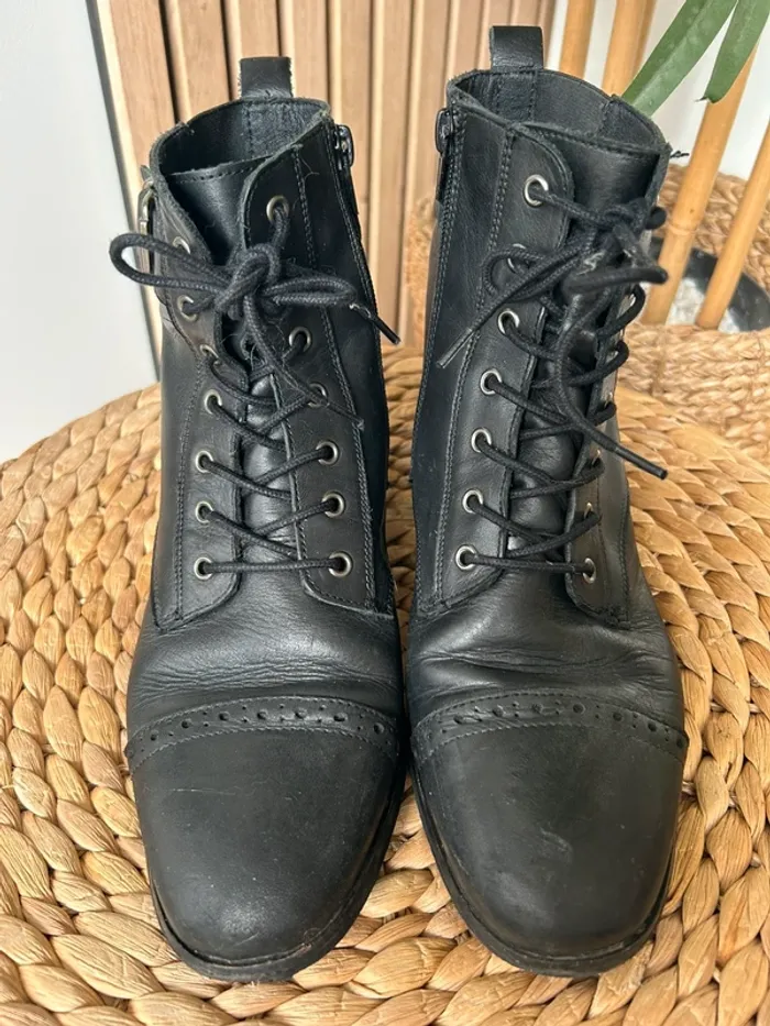 Bottines noires taille 39 - photo numéro 2