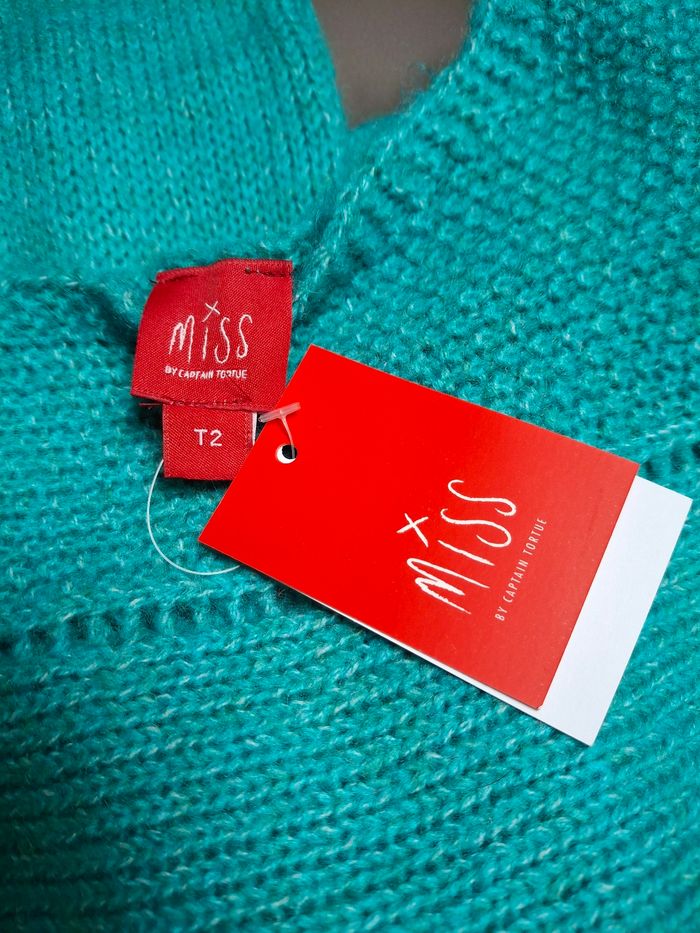 Pull turquoise Miss captain tortue T2 neuf étiqueté - photo numéro 3