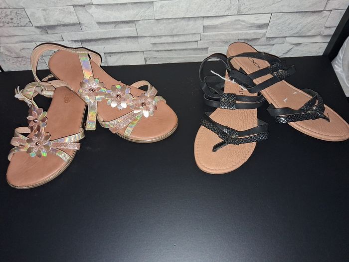 Lot de deux paires de sandales