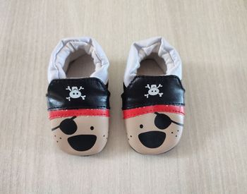 Chaussons bébé pirate