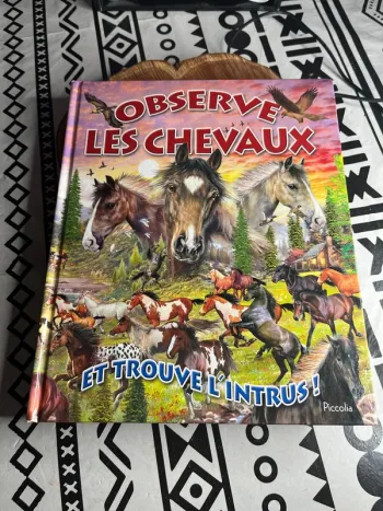 Livre Observe les chevaux