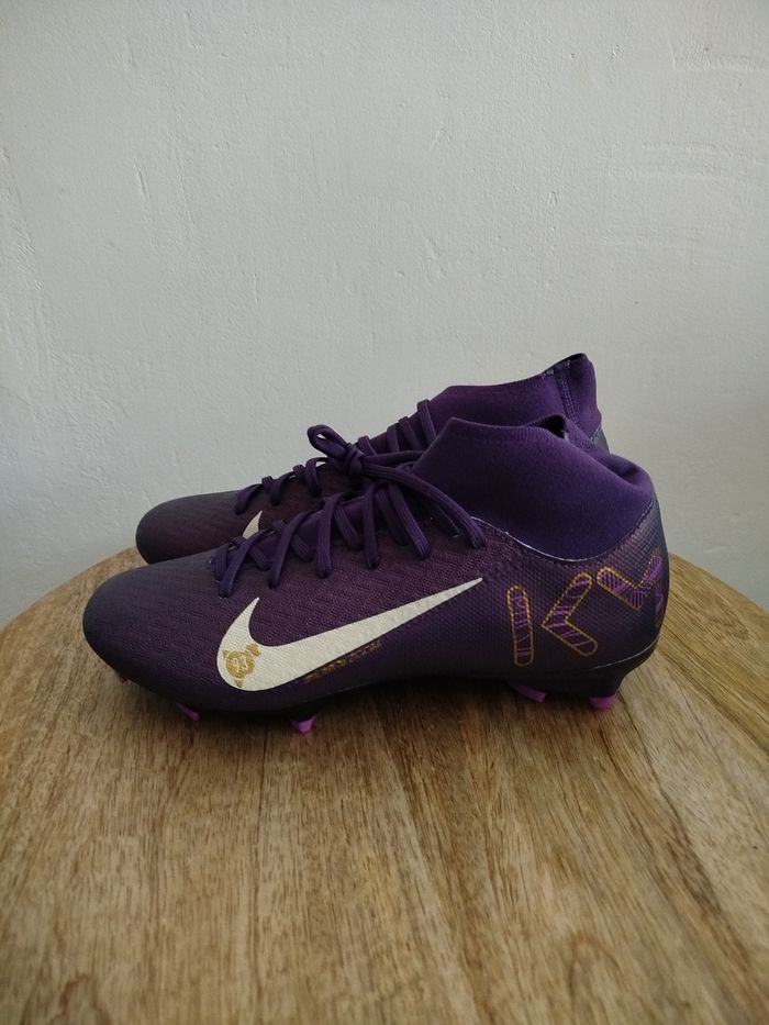 Crampons Nike T 39 - photo numéro 4