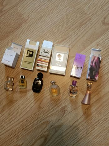 Lot de 6 miniatures avec leurs boites