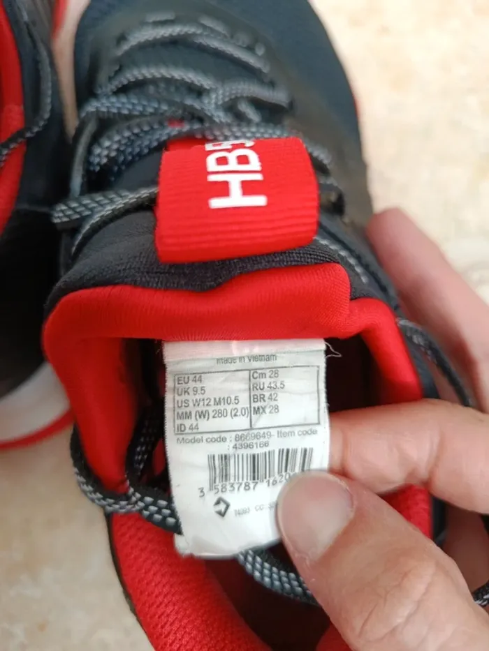 Chaussures de handball taille 44 - photo numéro 8