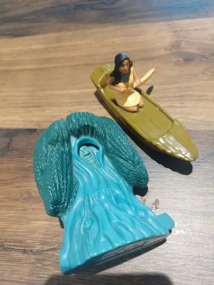 Jouets "Pocahontas" des années 1990 - photo numéro 3