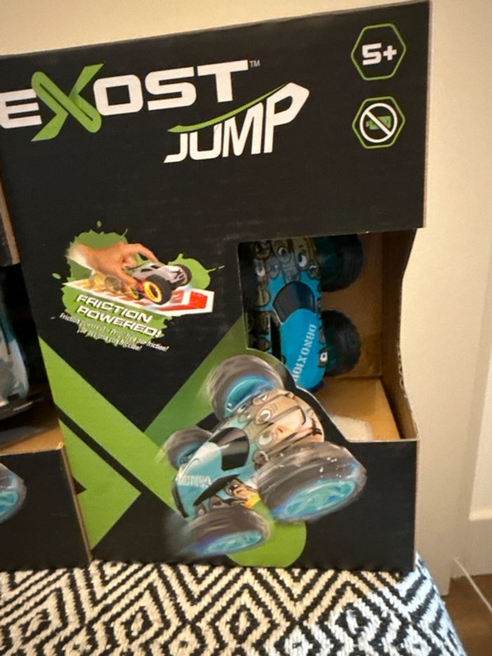 Silverlit - Exost Jump, lot de 3 petites voitures à friction - photo numéro 4
