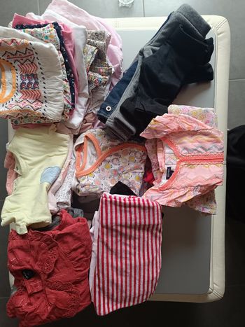 Lot vêtements bébé fille
