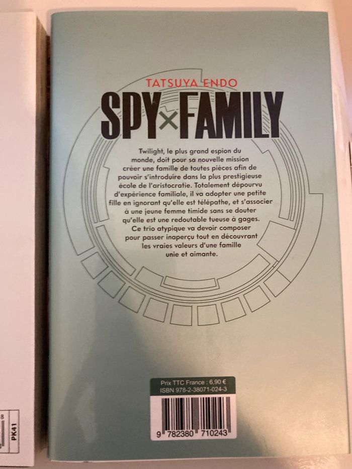 Lot Mangas Origin & Spy X Family - photo numéro 9