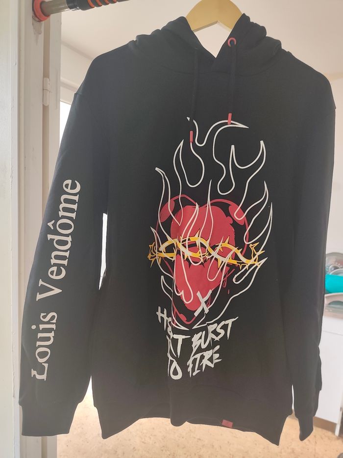 Sweat à capuche Louis Vendôme Paris – motif cœur & flammes – XL/Promo