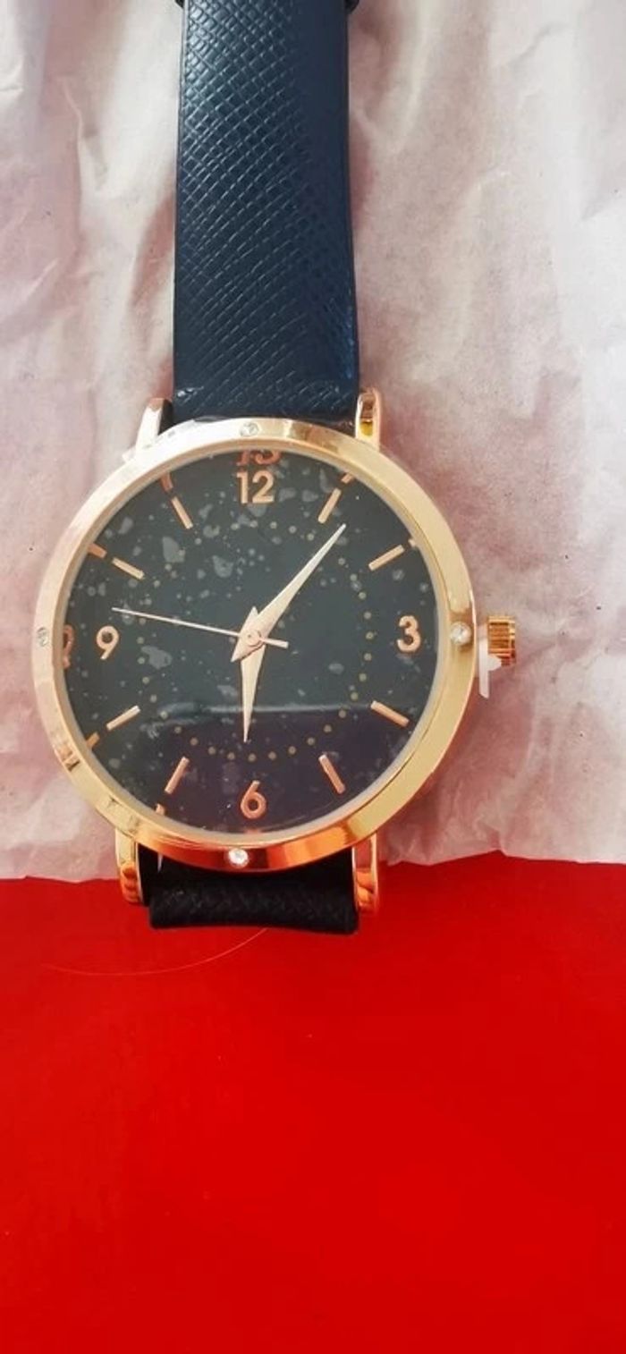 Montre femme - photo numéro 2