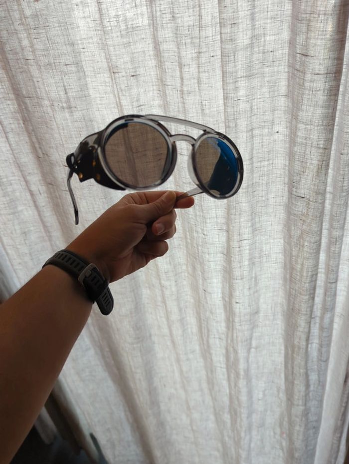 Lunettes solaires aviateur verres bleus monture gris fumé - photo numéro 6