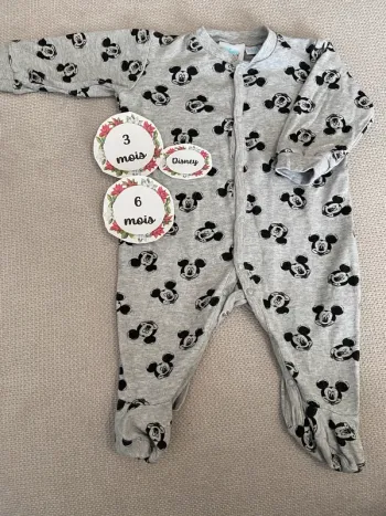 Pyjama Disney 3/6 mois très bon état