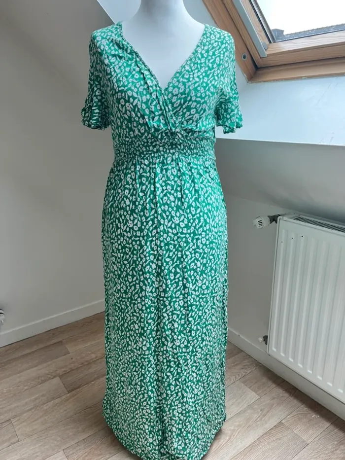 Robe fleurie verte