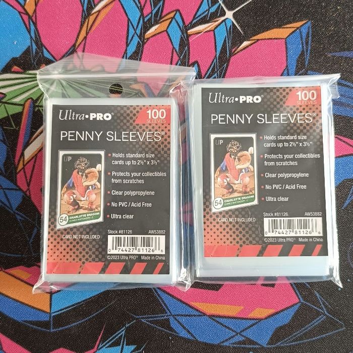 Lot de 2  sleeve par 100 ultra pro