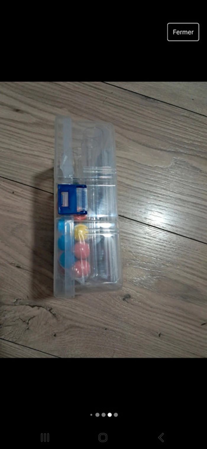 Jeu motricité fine et enchaînements de couleurs avec la pince de prehension et les billes - photo numéro 9
