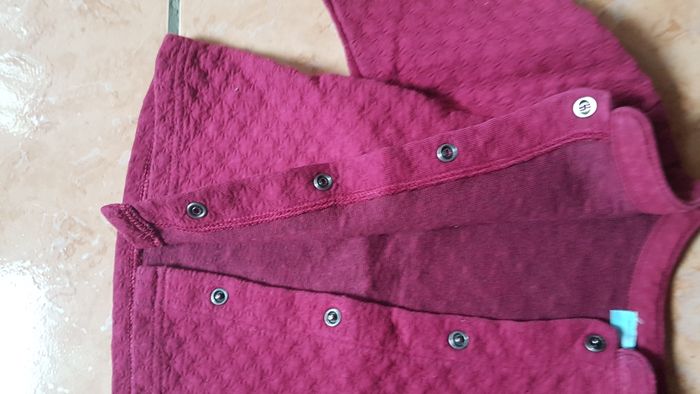 Gilet bébé fille 12 mois rouge Okaïdi - photo numéro 3