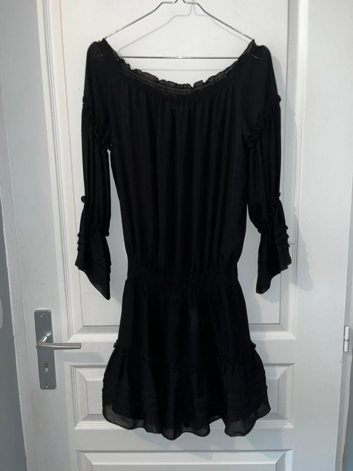 Robe à manches longues noire, taille S