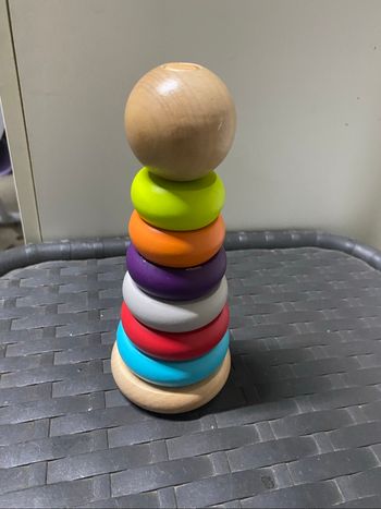 Jeu en bois à empiler  neuf