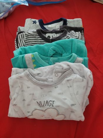 Lot de 4 pyjamas 1 mois