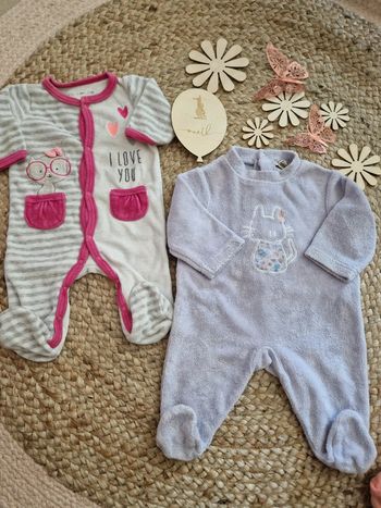 Lot de pyjamas mauve bébé fille 1 mois