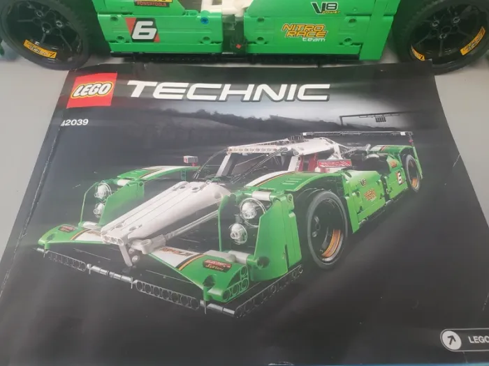 Lego Technic 24 heures du Mans. - photo numéro 2