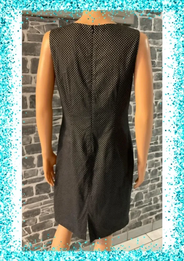 Robe " Burton " - photo numéro 4