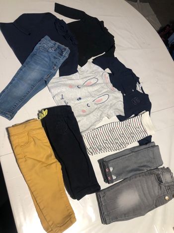 Leggings jeans t-shirt gilet fille 6 mois le lot