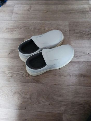 Chaussures antidérapante (pour ASSP ou travail dans le médical)