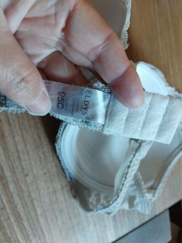 Soutien gorge blanc cassé - photo numéro 7