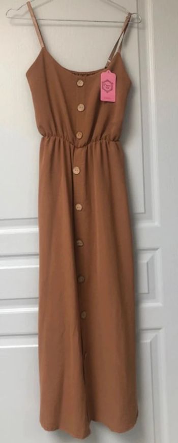 Robe à boutons  camel taille unique neuve