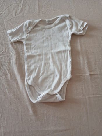 Body manches courtes mixte 3 mois