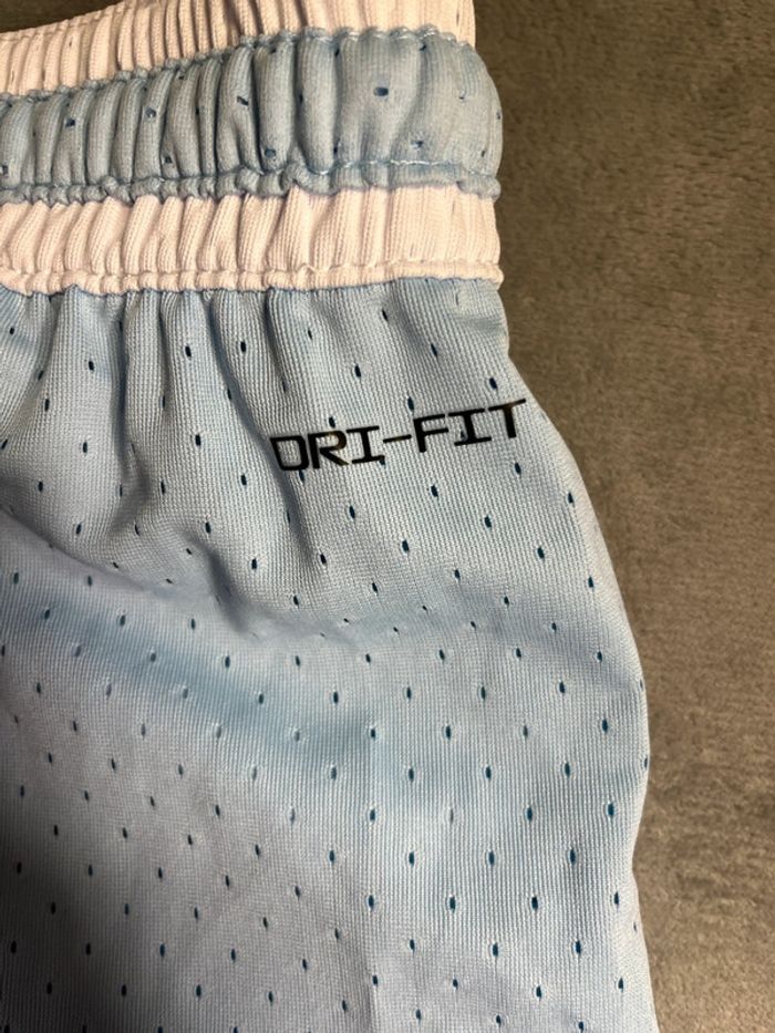 Short en mesh Jordan Dri-Fit couleur Sky Blue – Taille L - photo numéro 6