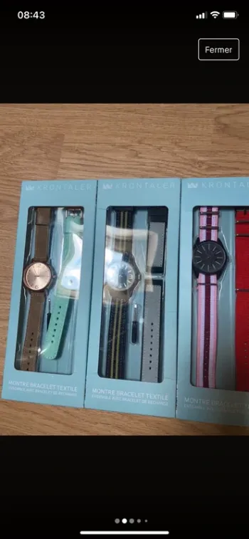 Montre mixte de couleur avec plusieurs  bracelets la pièce