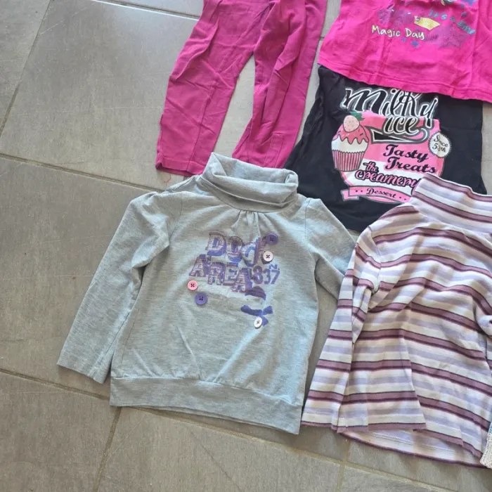 Lot vêtements 4 et 5 ans - photo numéro 7