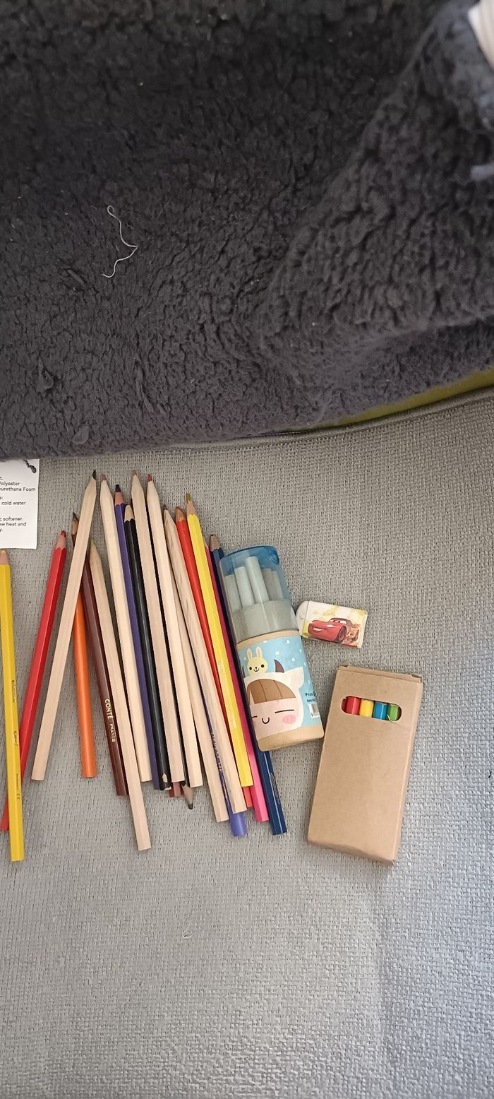 Lot crayons couleurs - photo numéro 9
