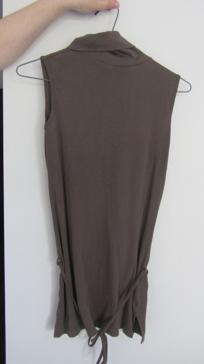 pull col roulé sans manche en coton