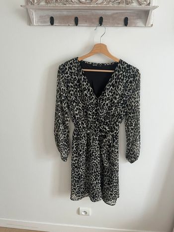 Robe femme léopard taille M. Neuve !