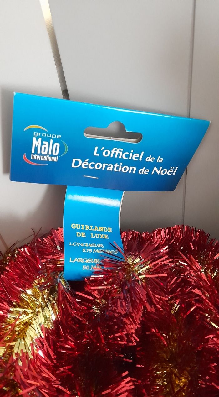 Guirlande rouge et or neuve - photo numéro 2