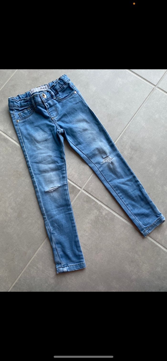 Jean stretch effet usé / déchiré fille 4 ans