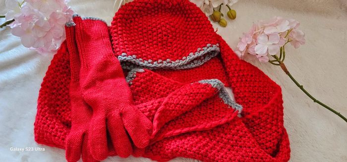 Ensemble Bonnet Écharpe Gants C.F.K 7/10ans T54 - photo numéro 2