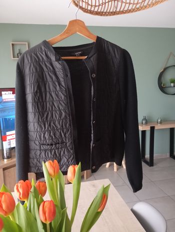 Gilet moitié matelassé moitié laine taille 38