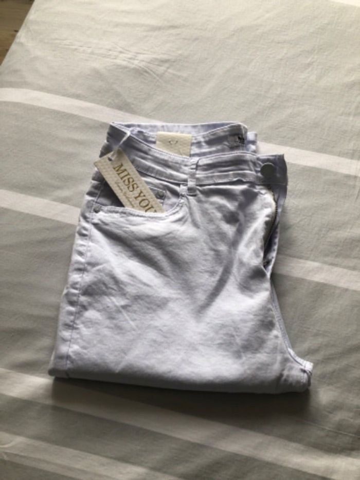 Pantacourt blanc neuf