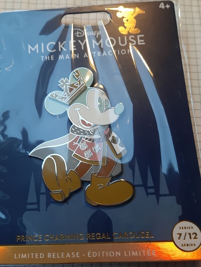 Pins Disney shopdisney mickey