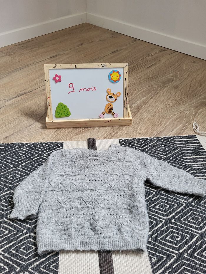 Pull gris