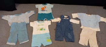 Lots vêtements 0/1mois