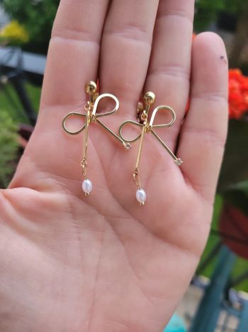 Clips discrets petits nœud et fine perle