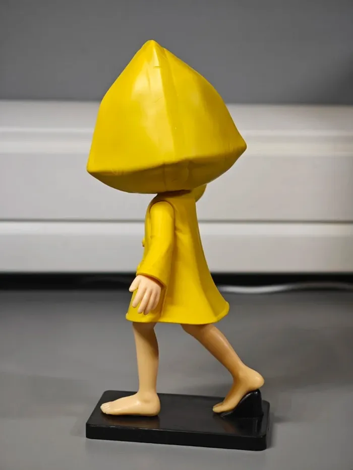 Figurine Little Nightmares Six 16cm neuve avec boîte - photo numéro 4